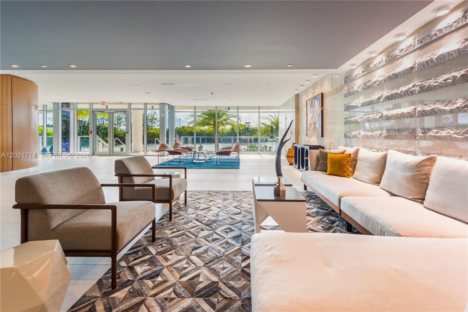 RIVA - Residential