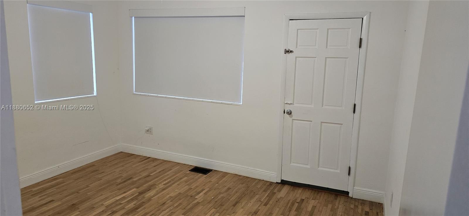 COCONUT GROVE SEC PART 1 - Residential Lease