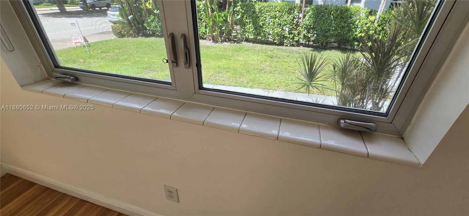 COCONUT GROVE SEC PART 1 - Residential Lease