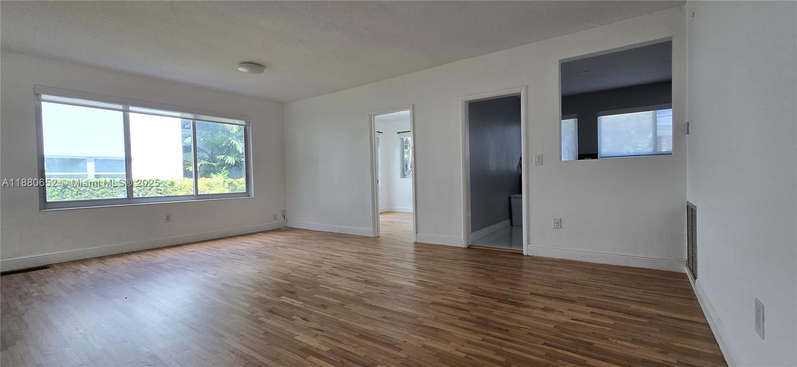 COCONUT GROVE SEC PART 1 - Residential Lease