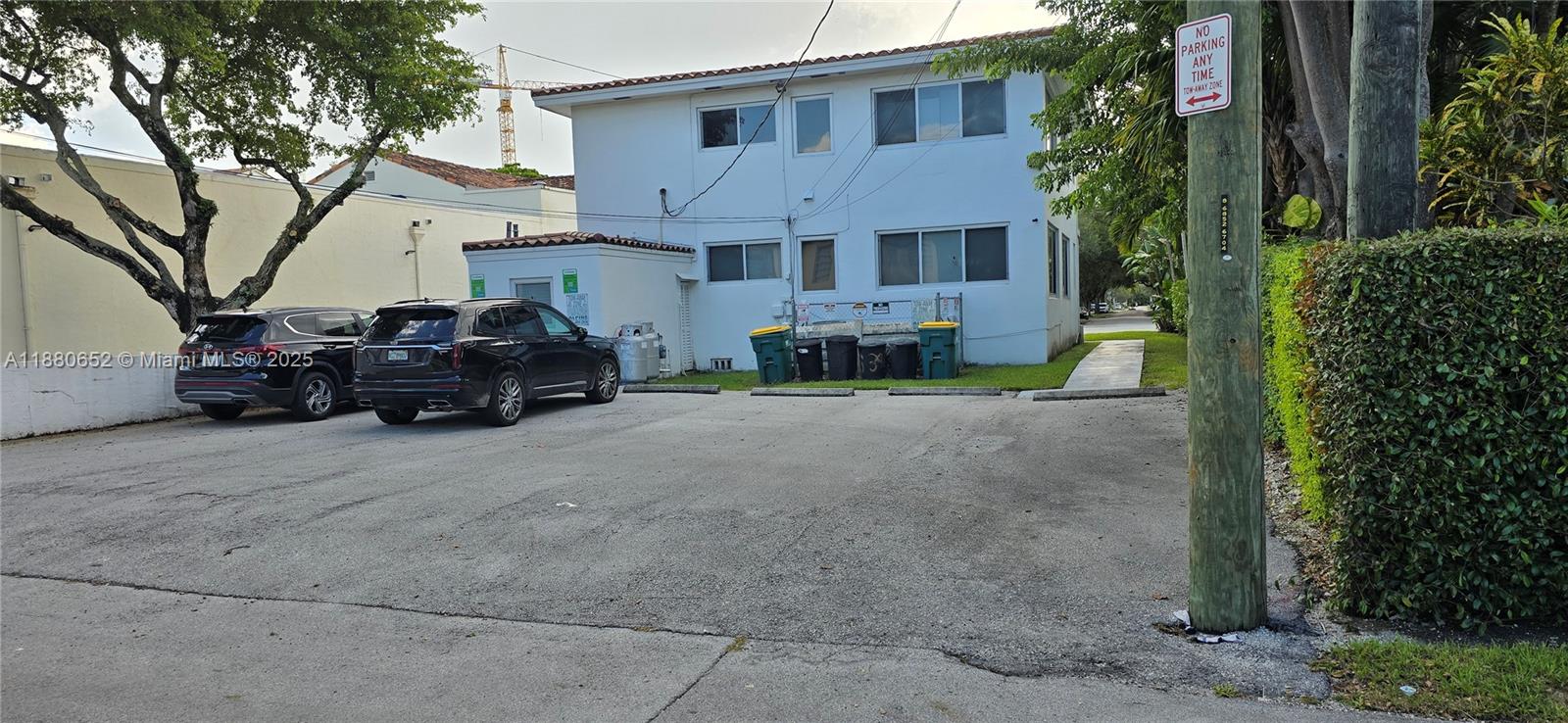 COCONUT GROVE SEC PART 1 - Residential Lease