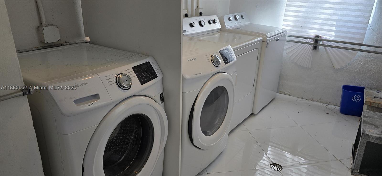 COCONUT GROVE SEC PART 1 - Residential Lease