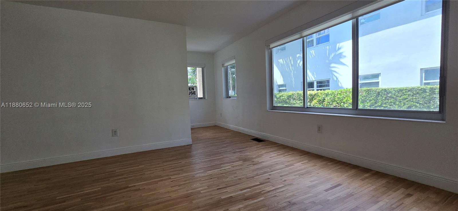 COCONUT GROVE SEC PART 1 - Residential Lease