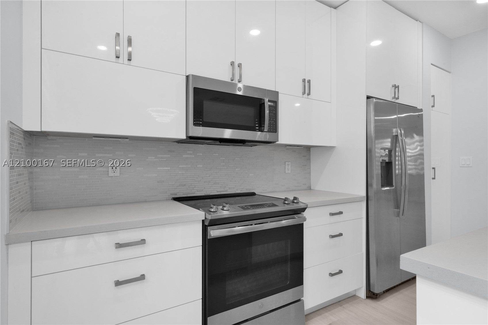 View photos, virtual tours, details... 10413 NW 82nd St 3