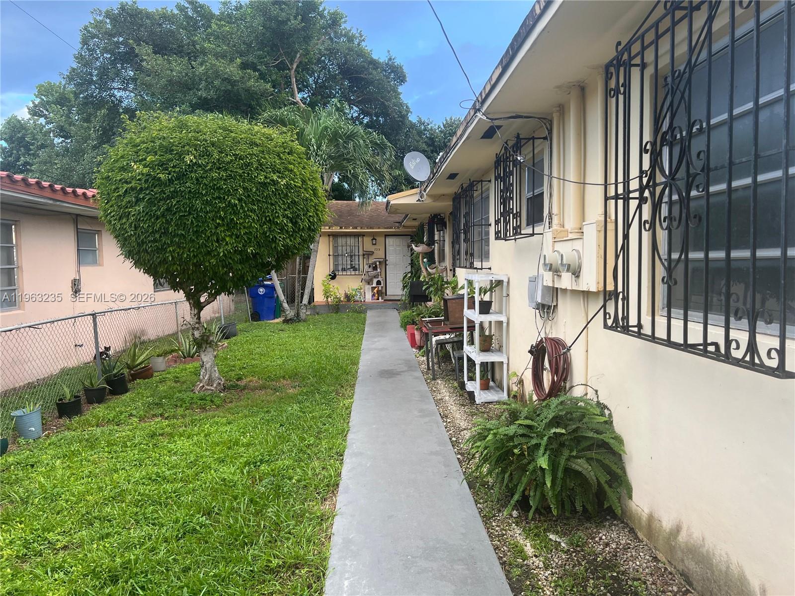 COMFORT GARDENS - Residential Income