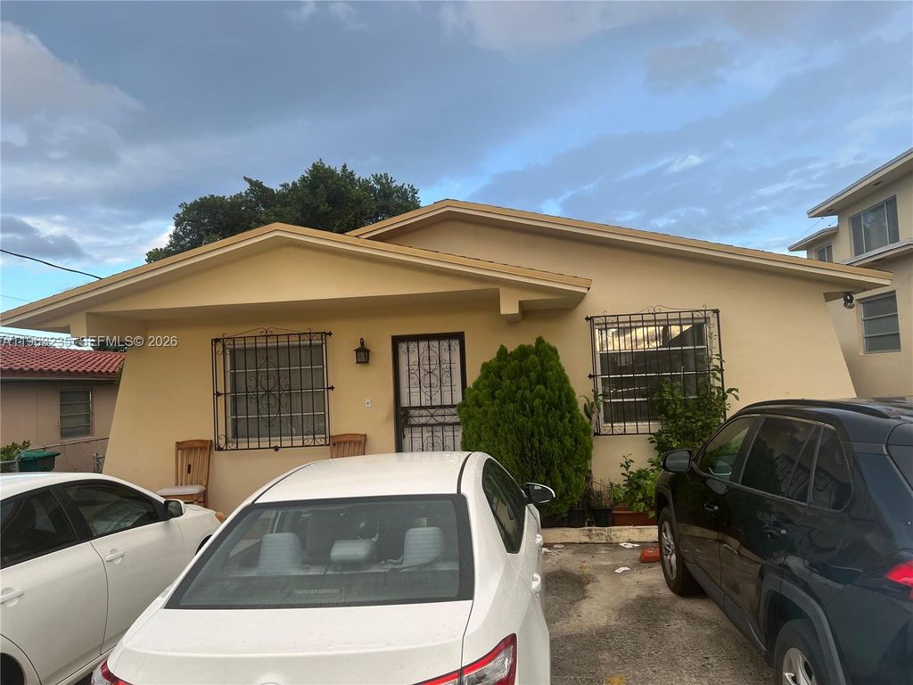 Photo of 733 NW 33rd Ave, Miami, FL 33125 (MLS # A11963235)