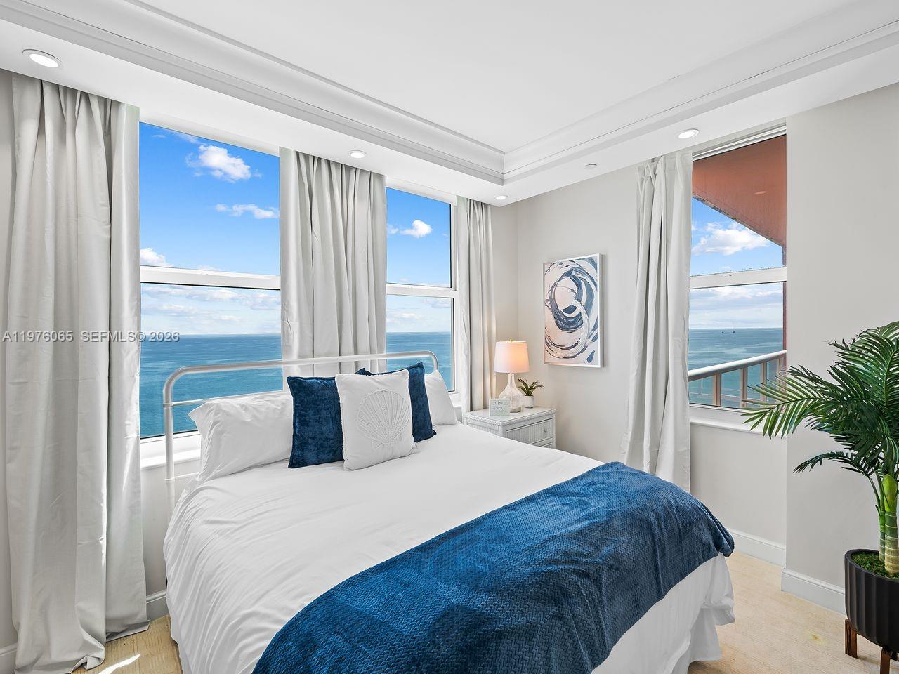 PALMS TOWER TWO CONDO - Residential Lease