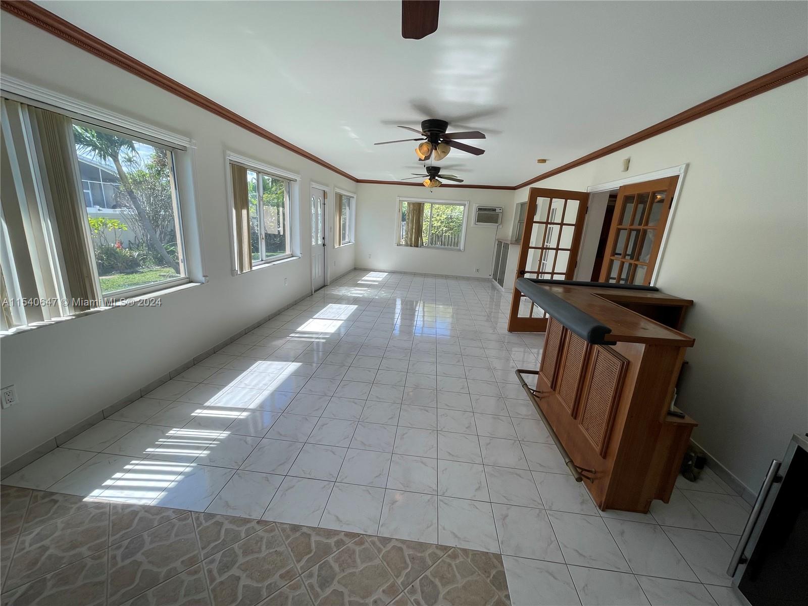 HOLLYWOOD GOLF ESTATES SE - Residential Lease