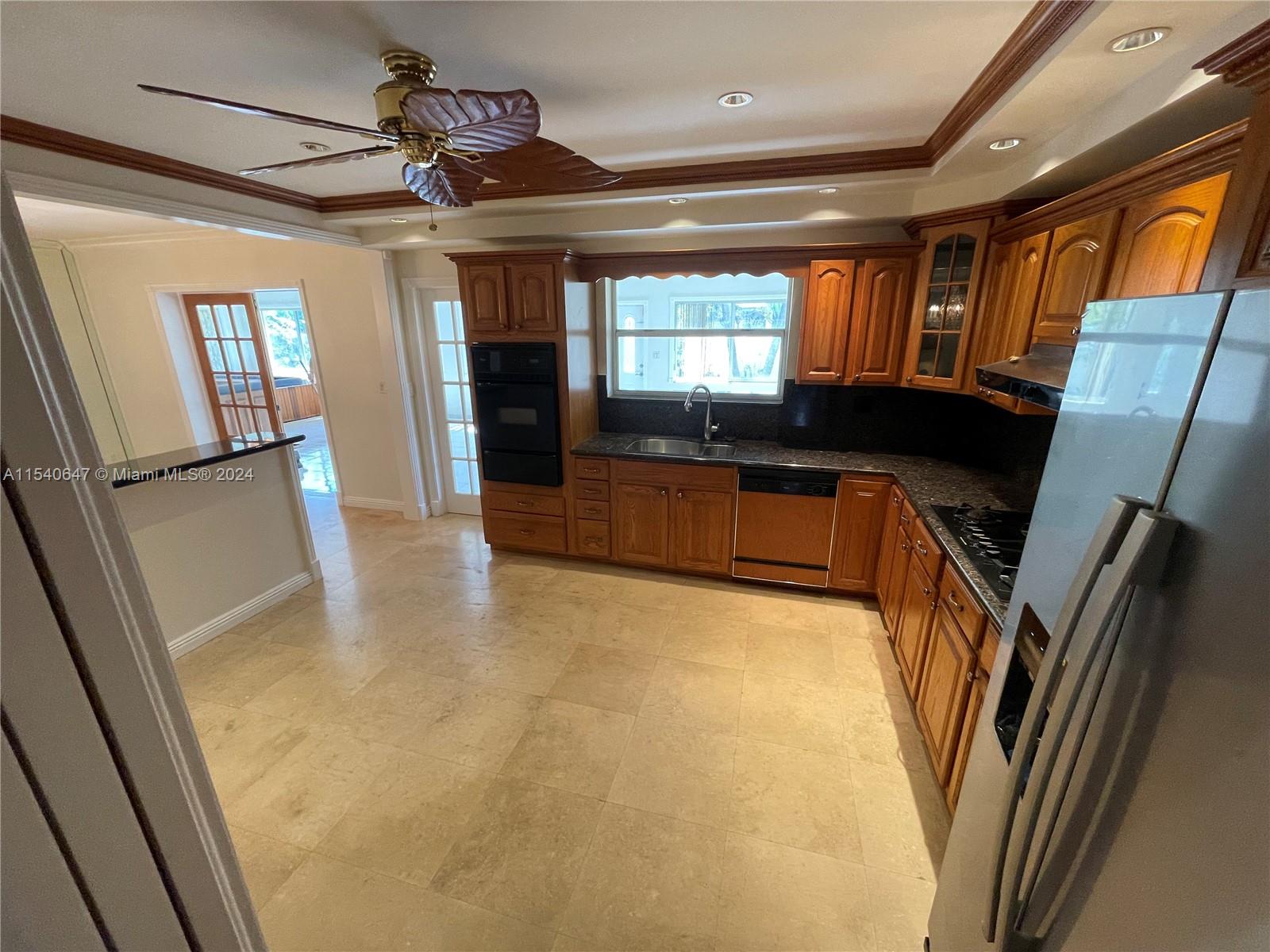 HOLLYWOOD GOLF ESTATES SE - Residential Lease