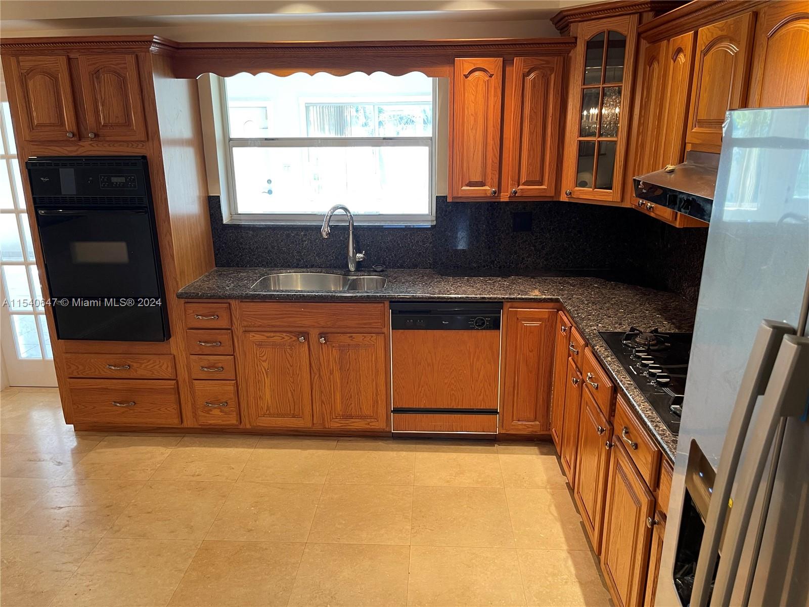 HOLLYWOOD GOLF ESTATES SE - Residential Lease