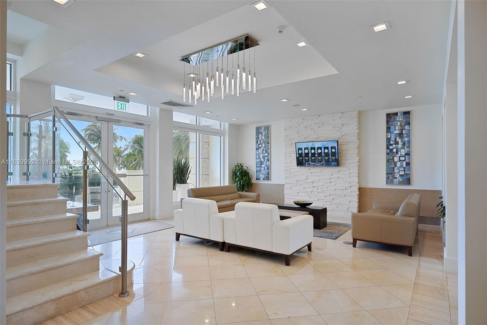 BLUE DIAMOND CONDO - Residential Lease