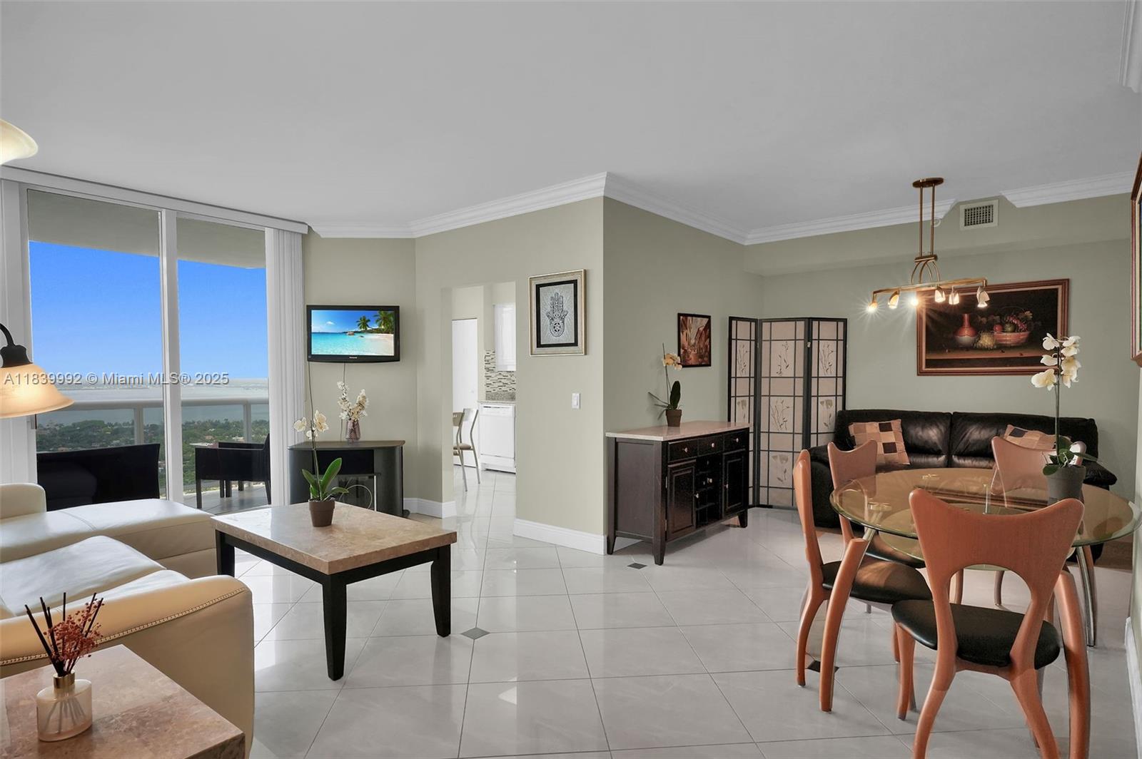 BLUE DIAMOND CONDO - Residential Lease