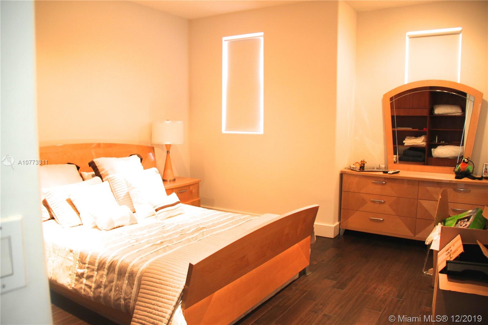 AVENTURA LAKES - PHASE II - Residential