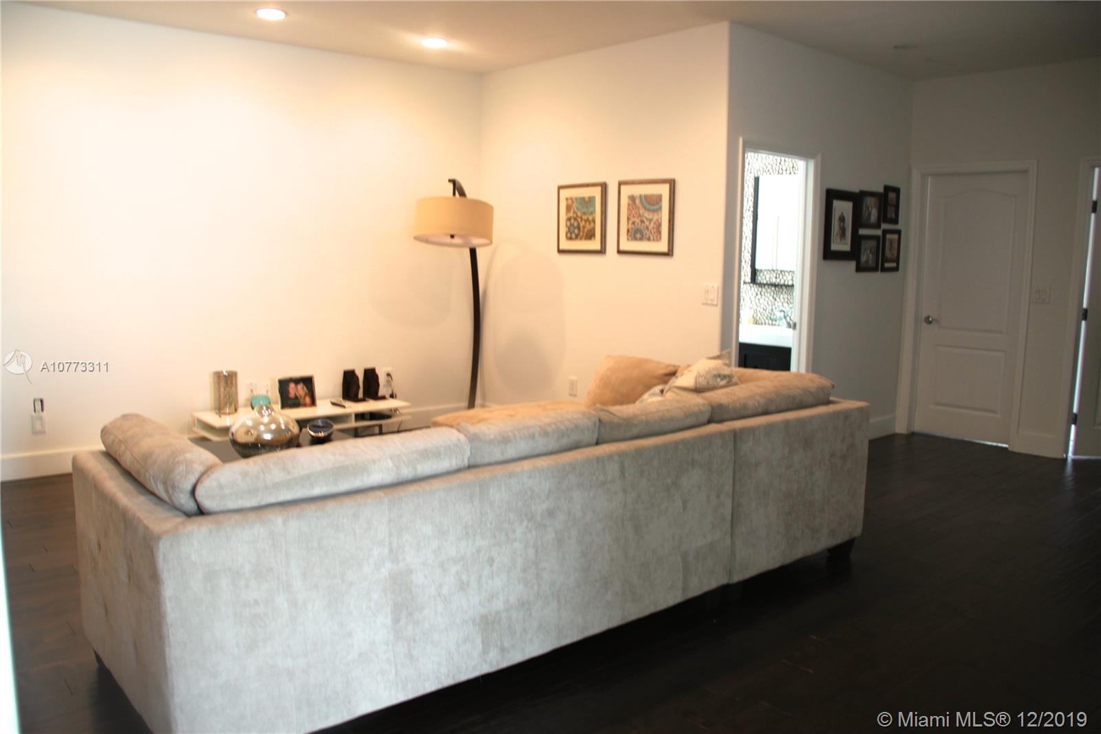 AVENTURA LAKES - PHASE II - Residential