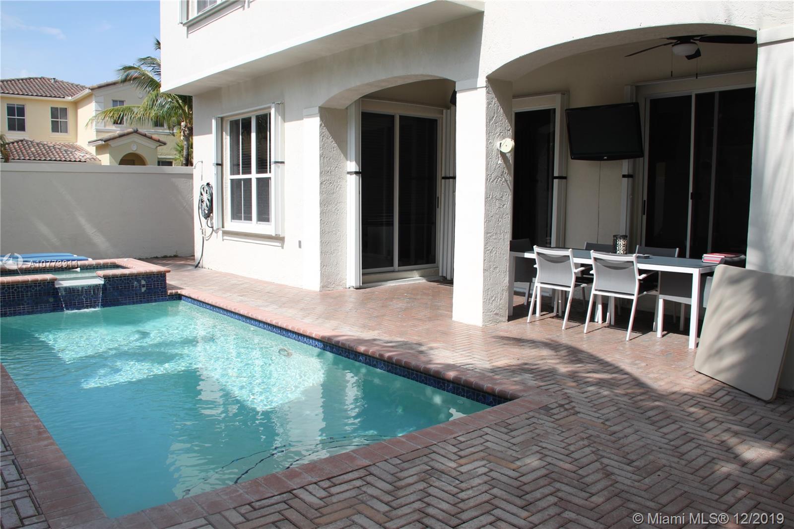 AVENTURA LAKES - PHASE II - Residential