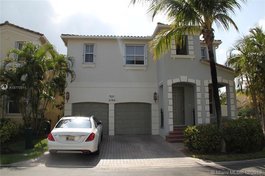 DON'T MISS OUT ON THIS OPPORTUNITY. Amazing 4/3/1 HOME WITH POOL , Located in Aventura , walking distance to new Charter High school , and water park , Easy access to 1-95 , Aventura Mall.
This is a corner lot!!
Beautiful, upgraded and spacious home with two playroom areas.