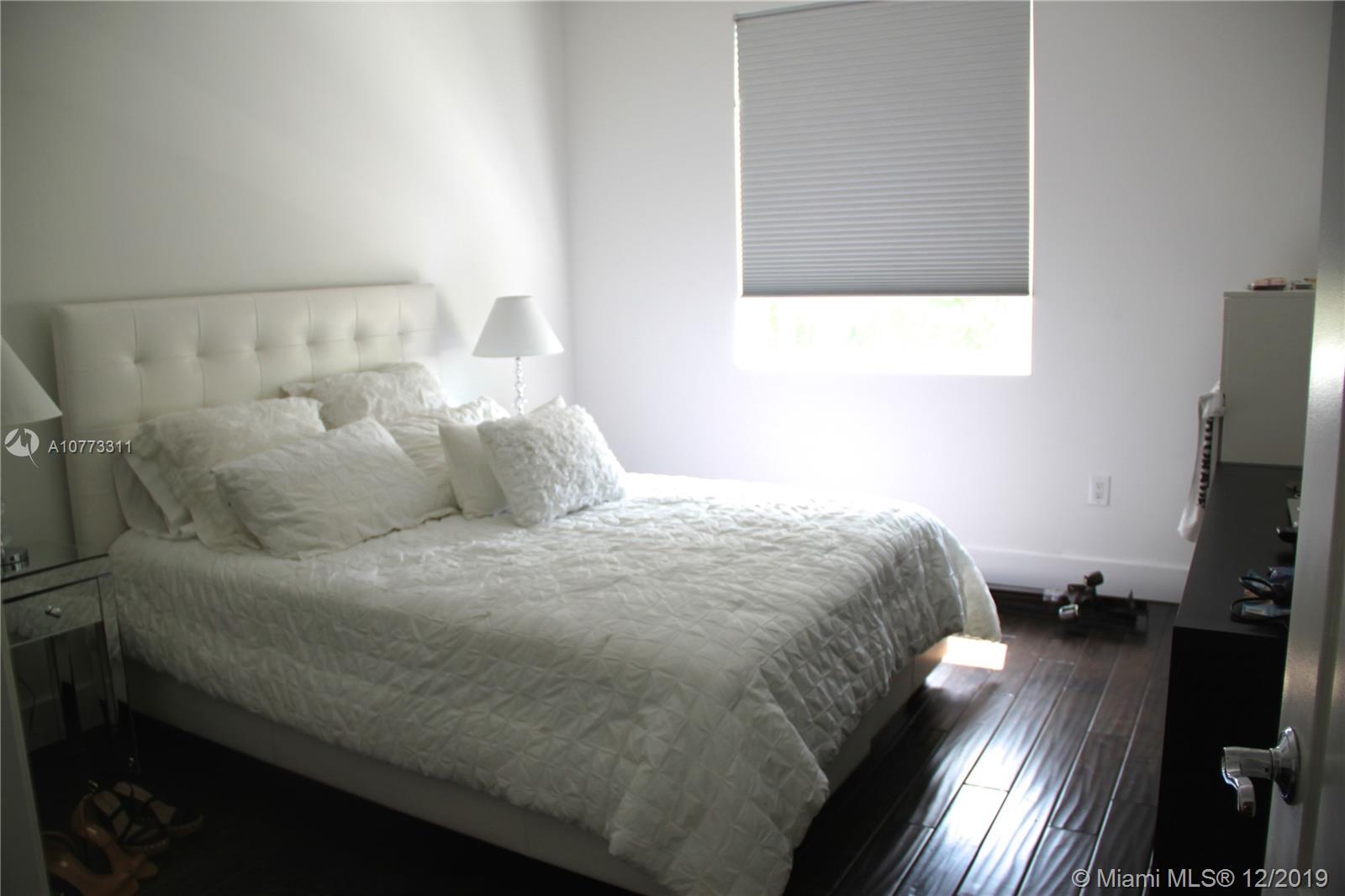 AVENTURA LAKES - PHASE II - Residential