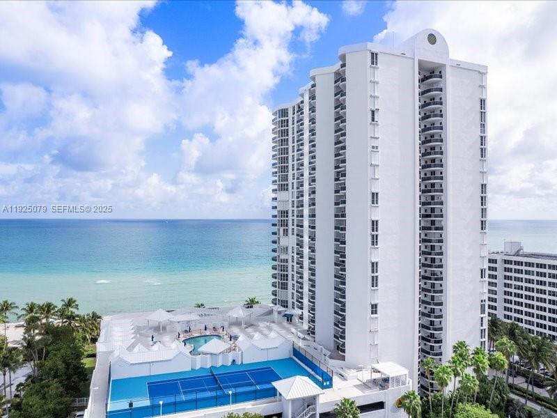 16711 Collins Ave 1604