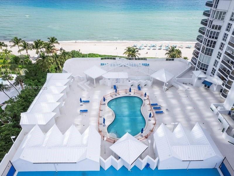 SANDS POINTE OCEAN BEACH - Residential