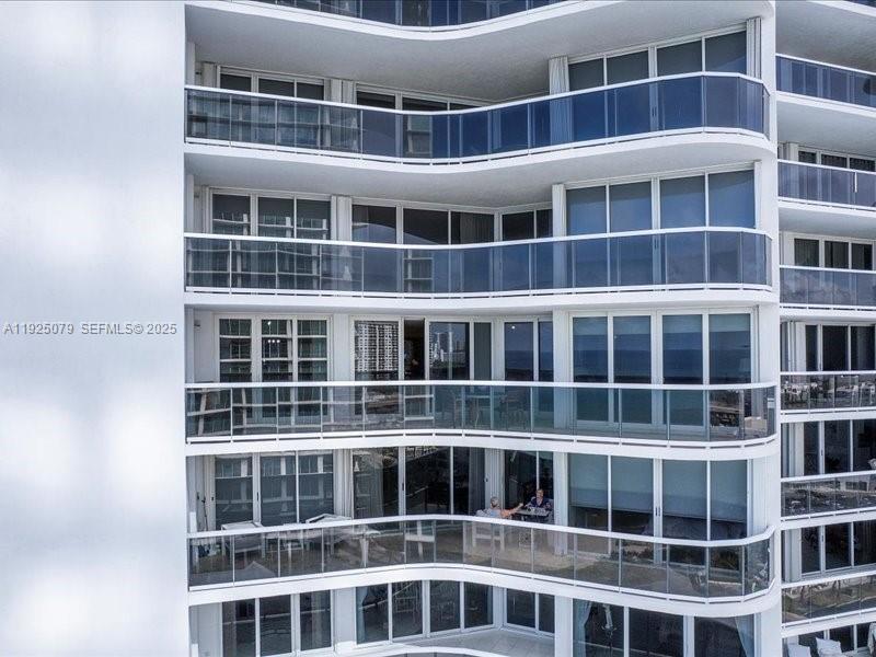 SANDS POINTE OCEAN BEACH - Residential