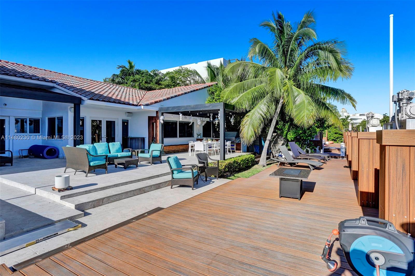 EASTERN SHORES 1ST ADDN - Residential