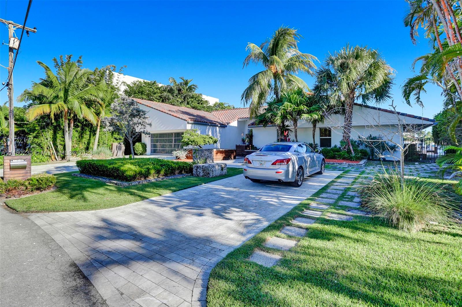 EASTERN SHORES 1ST ADDN - Residential