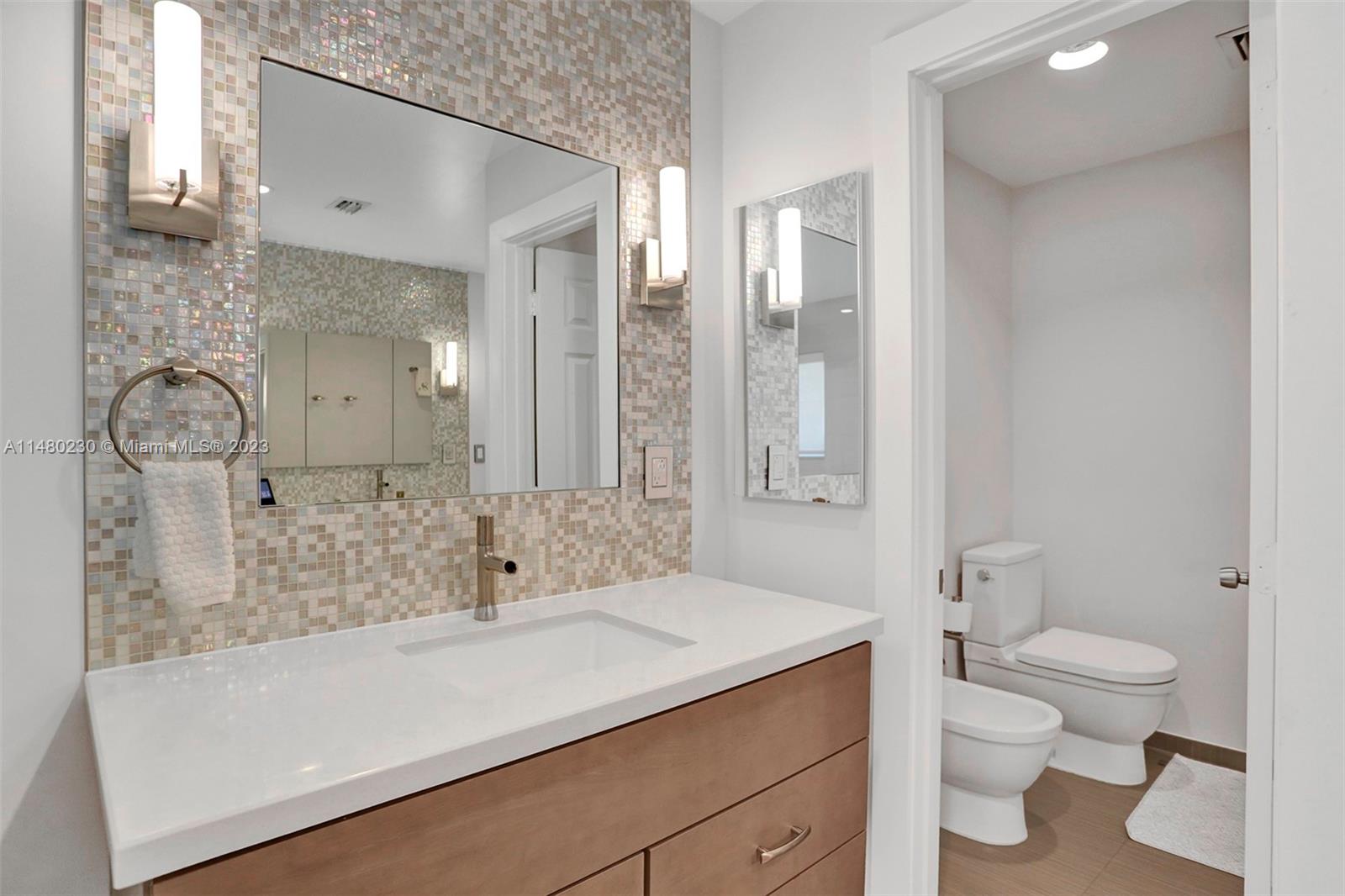 EASTERN SHORES 1ST ADDN - Residential