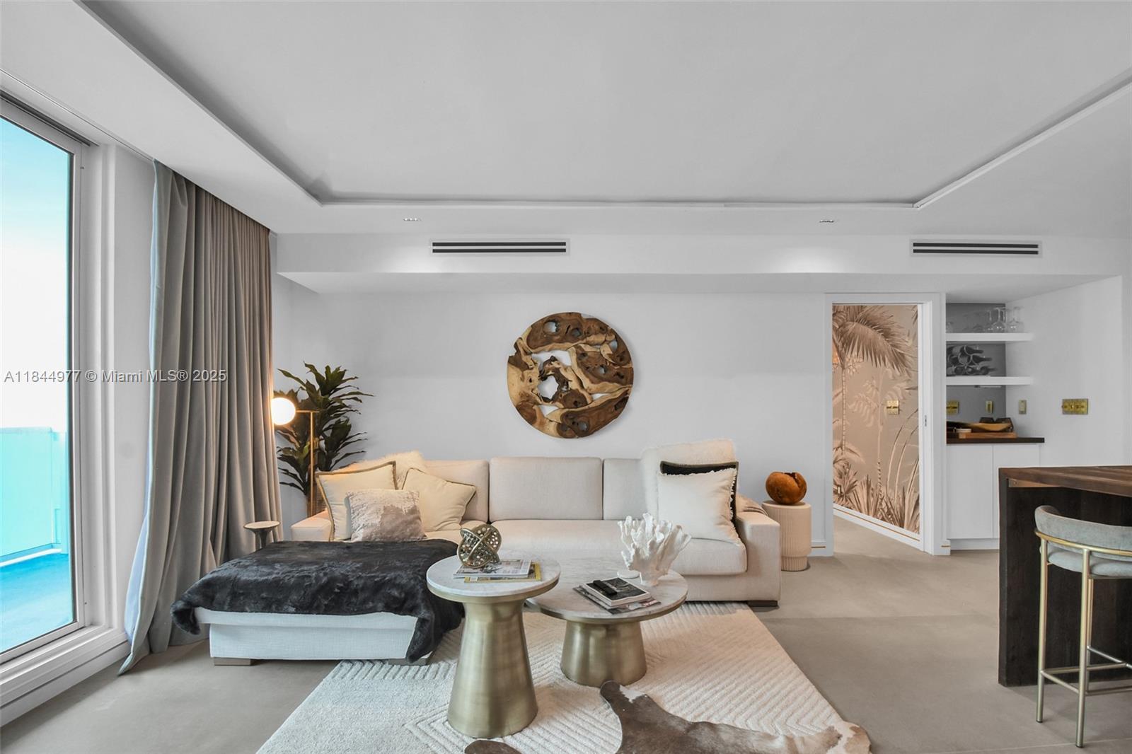 RONEY PALACE CONDO - Residential