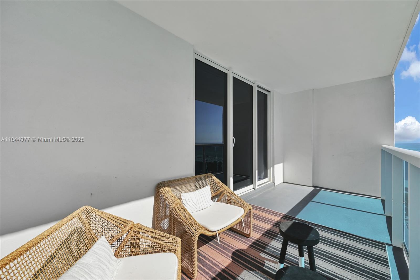 RONEY PALACE CONDO - Residential