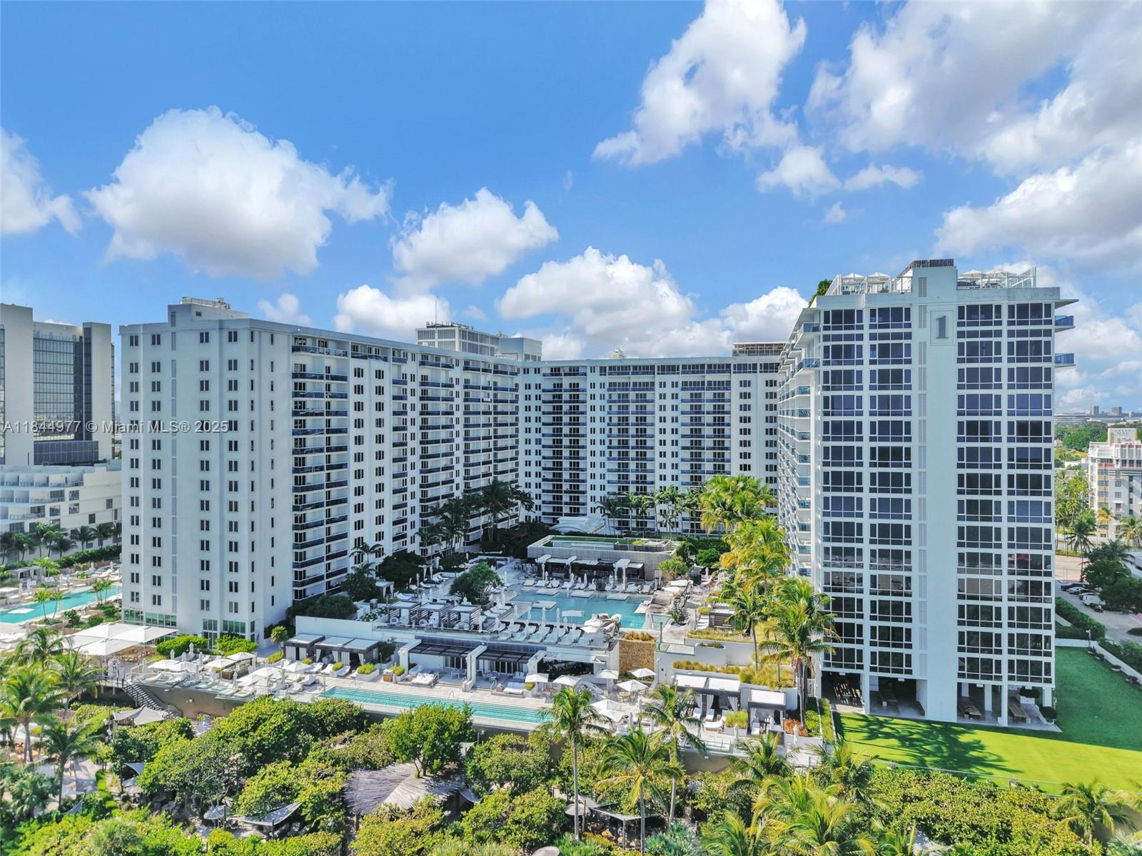 RONEY PALACE CONDO - Residential