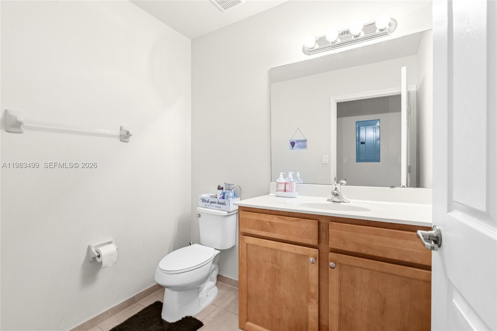 THE COURTS AT BAYSHORE I - Residential