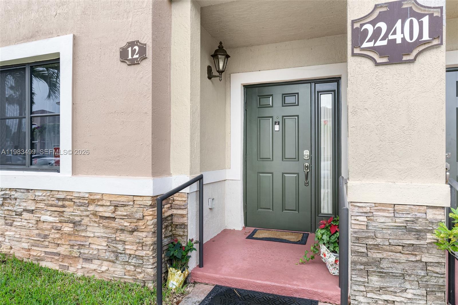 22401 SW 88th Pl 12-27