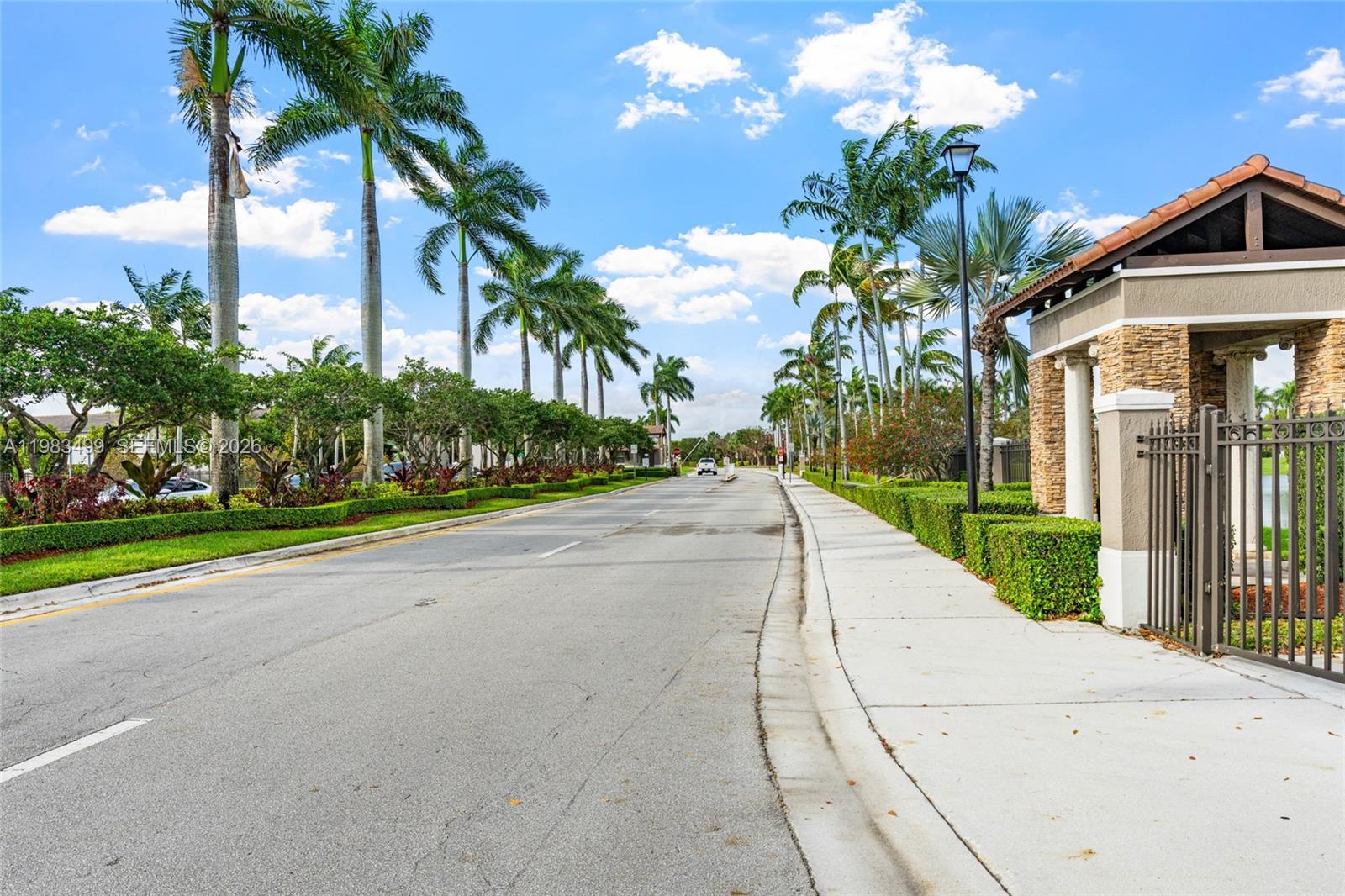 THE COURTS AT BAYSHORE I - Residential
