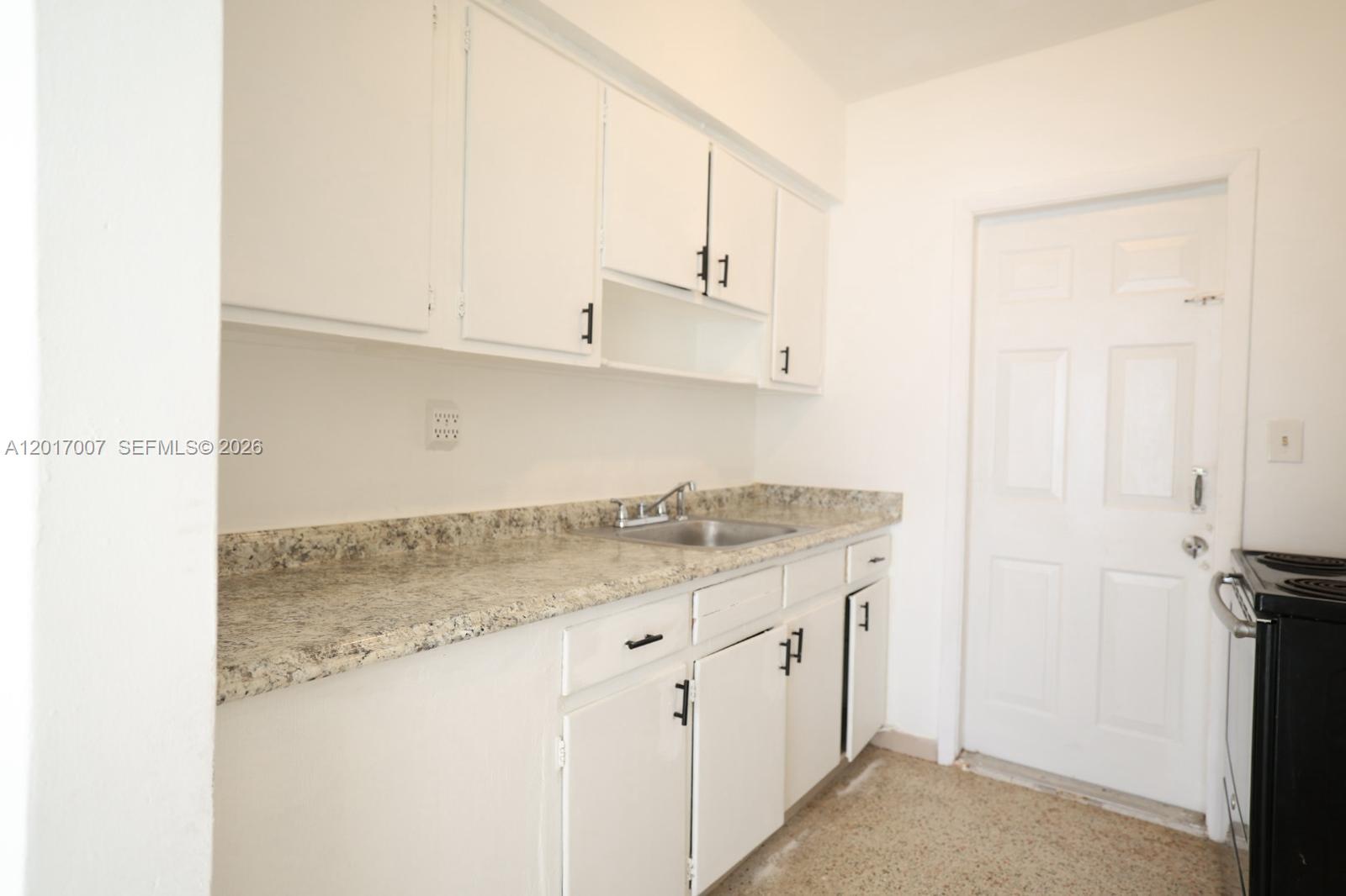 BISC BEACH SUB - Residential Lease