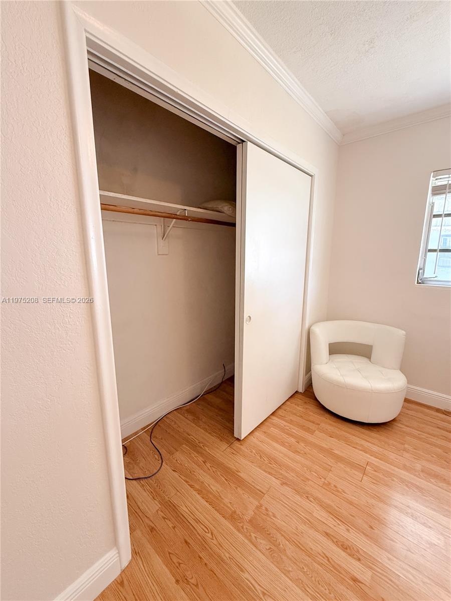 SUNSET ISLES SEC 4 - Residential Lease