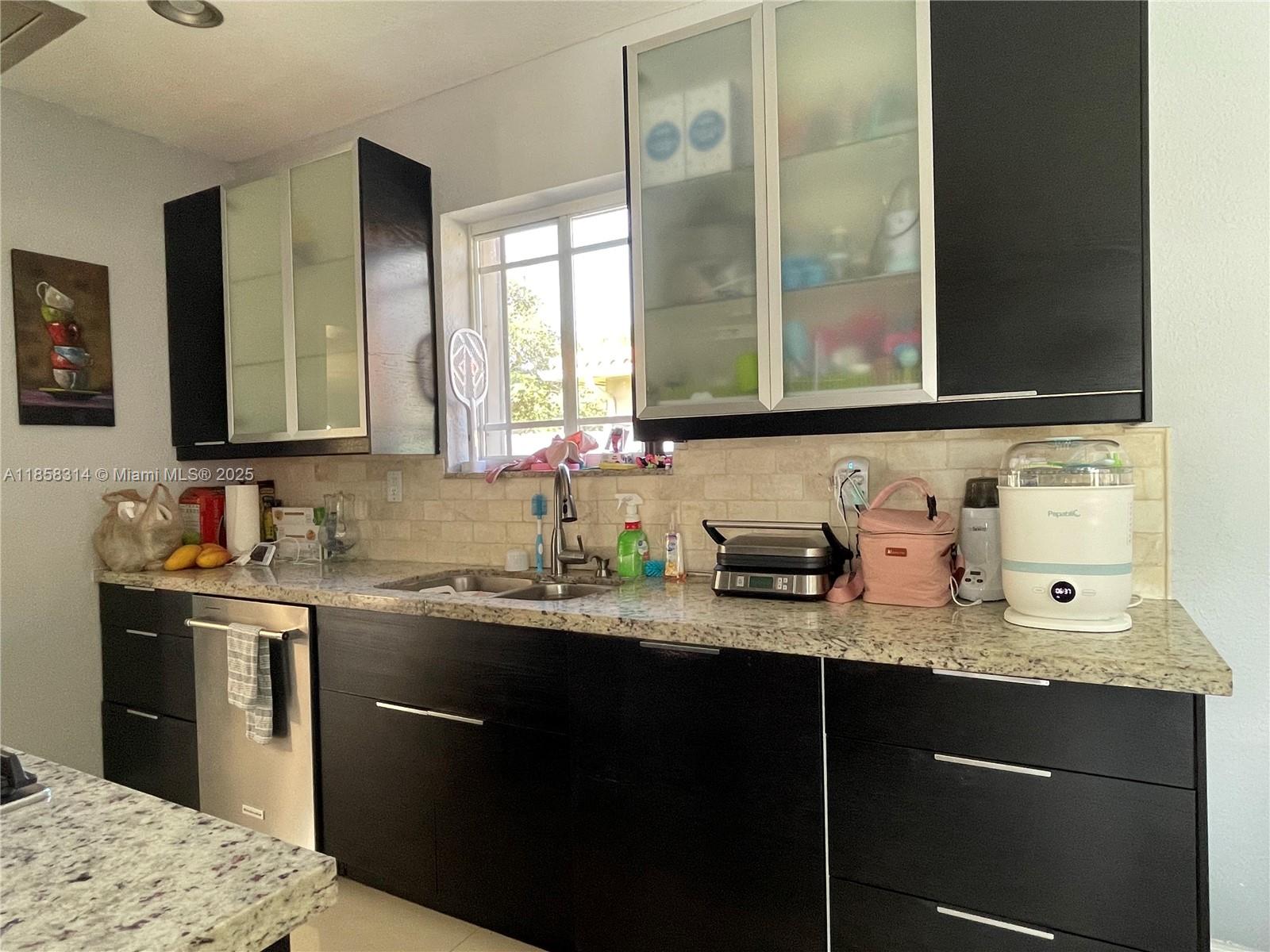 T & R HOMES - Residential