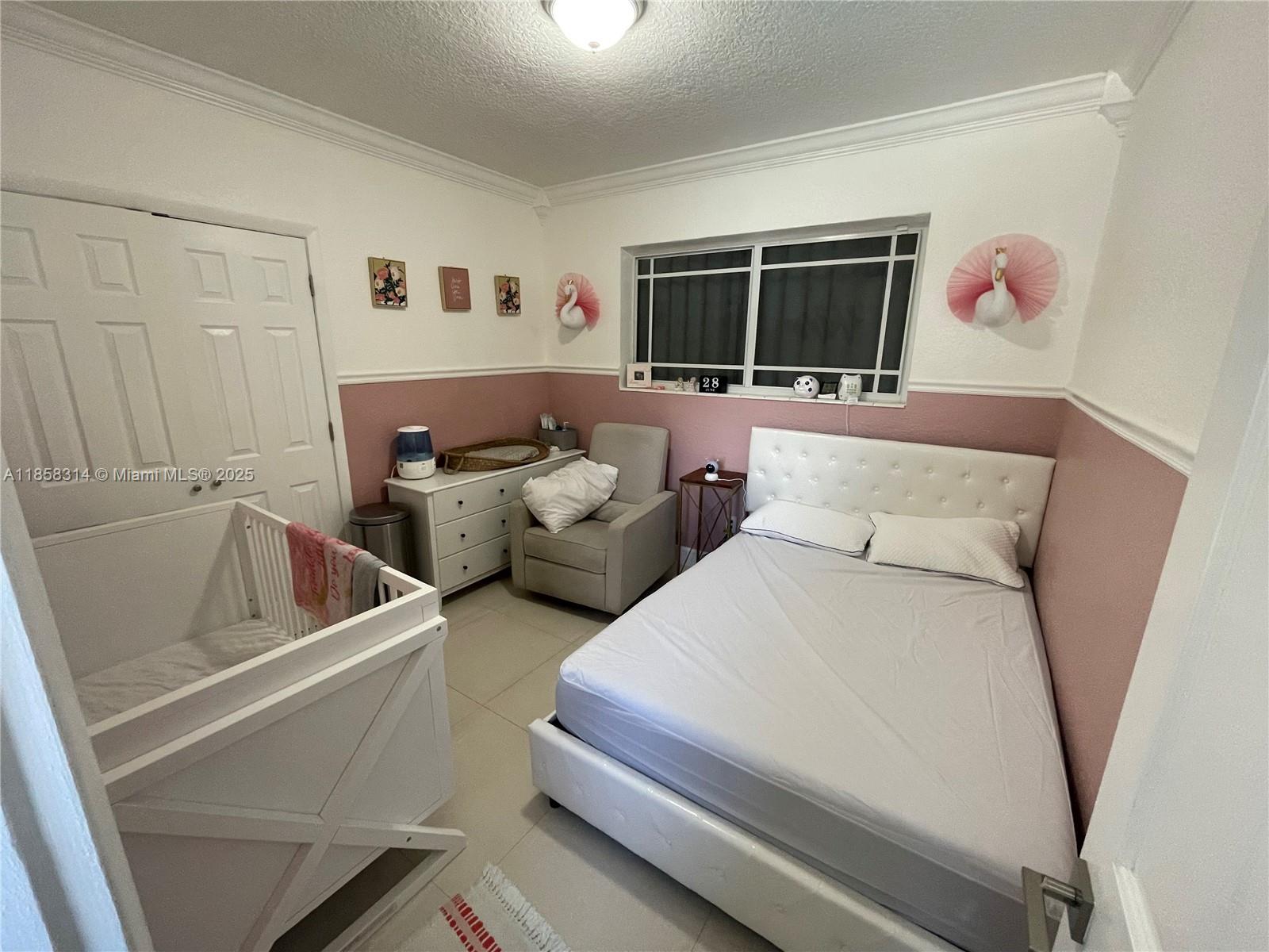 T & R HOMES - Residential