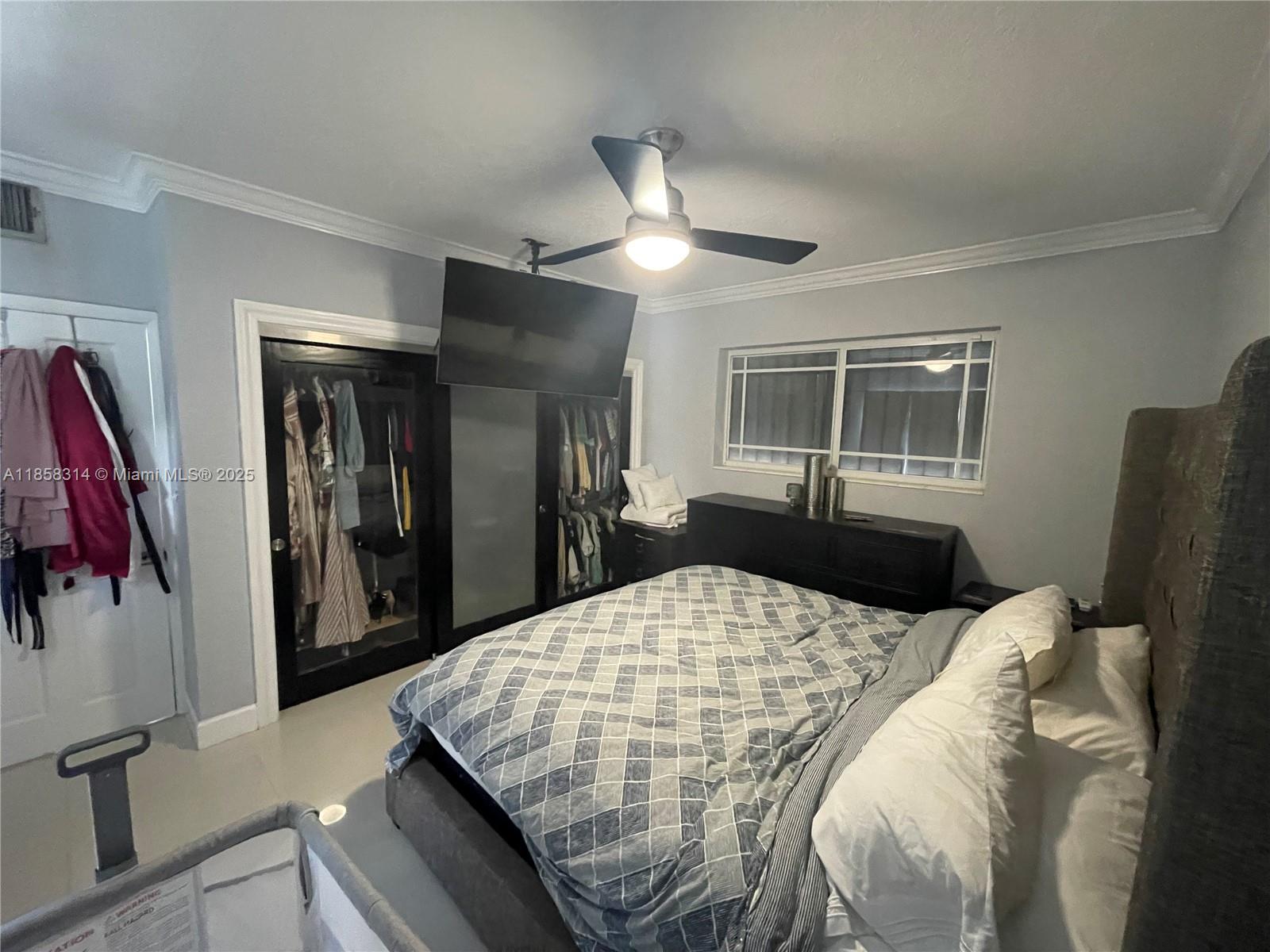 T & R HOMES - Residential