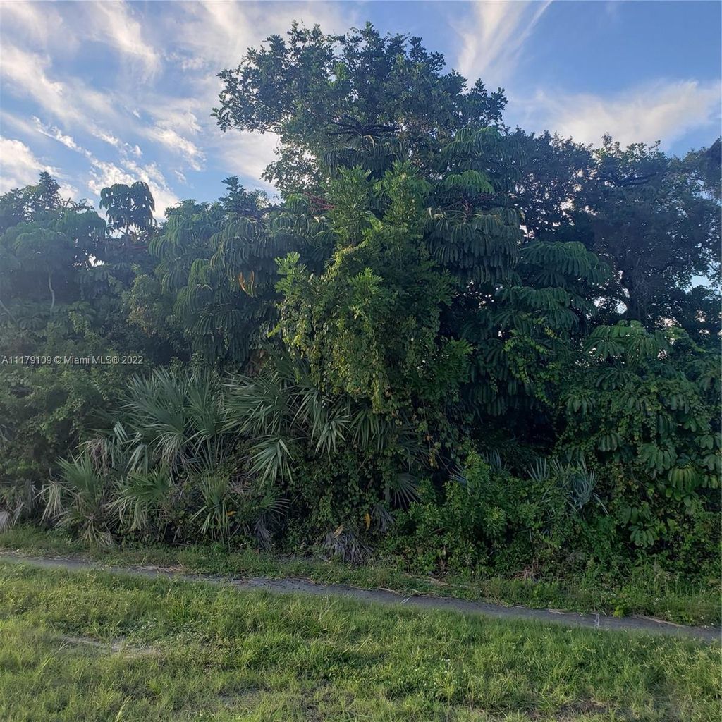 Photo of Hobe Sound, FL 33455 (MLS # A11179109)