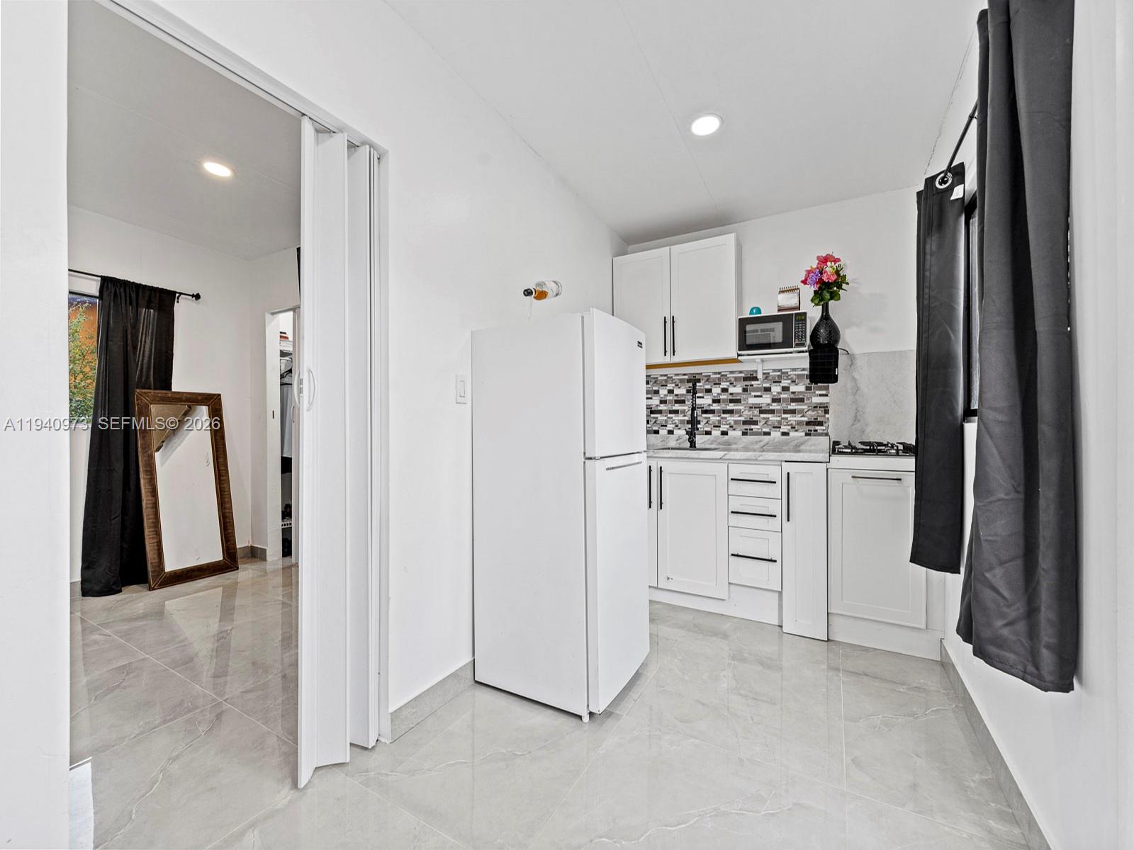 WEST END PARK AMD PL - Residential Income