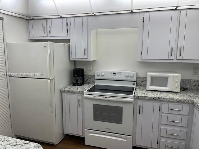 GREENS OF INVERRARY PHASE - Residential