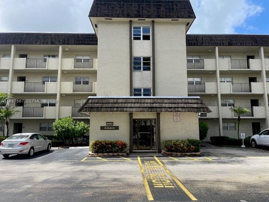 Photo of 6020 NW 44th St #406, Lauderhill, FL 33319 (MLS # A11987567)