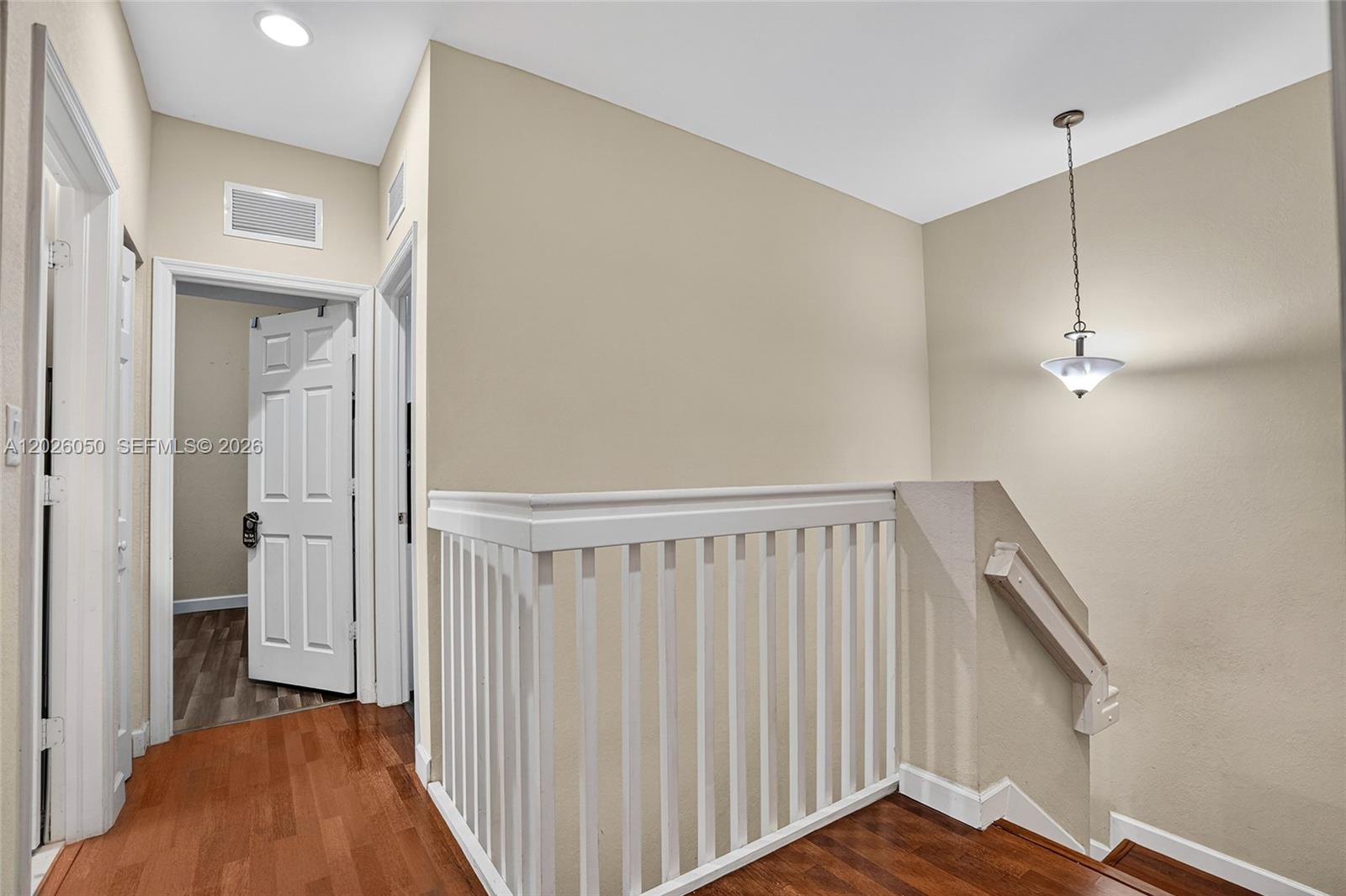 KENDALL COMMONS TOWNHOMES - Residential
