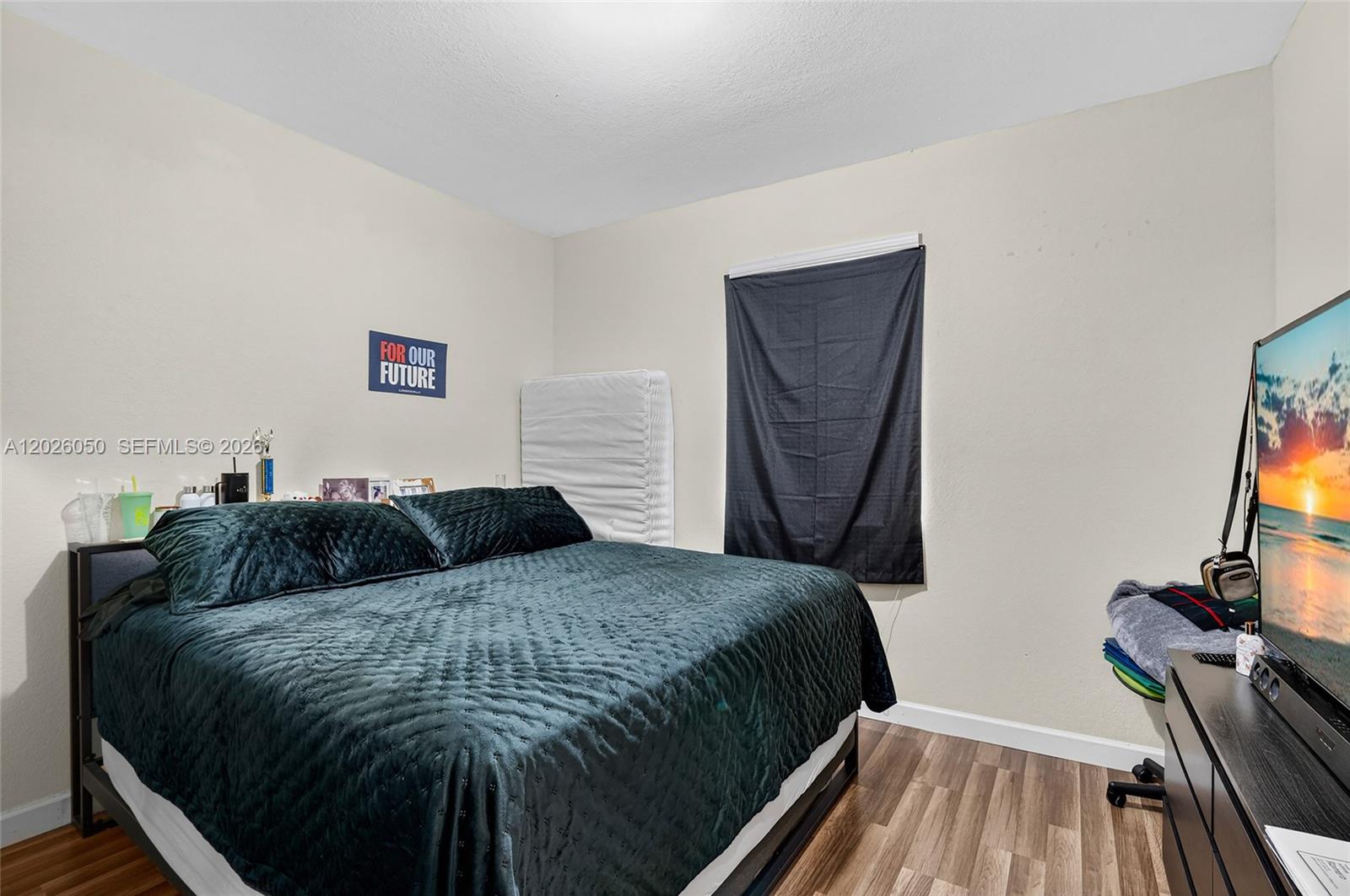 KENDALL COMMONS TOWNHOMES - Residential