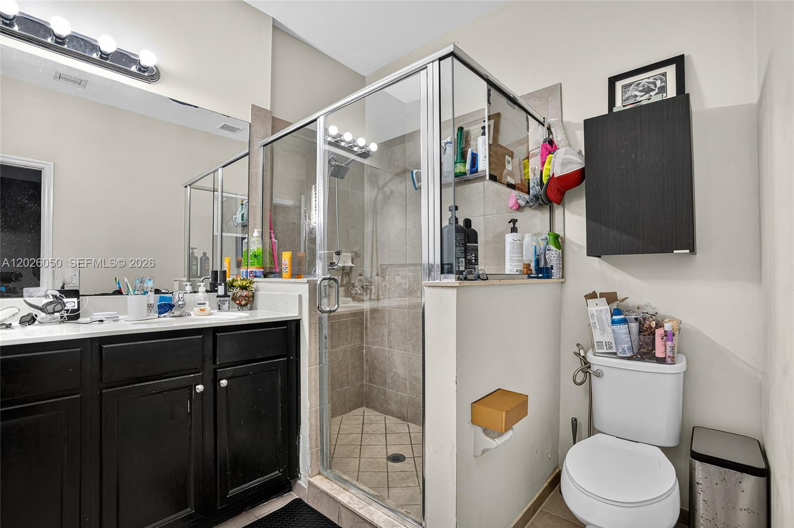 KENDALL COMMONS TOWNHOMES - Residential