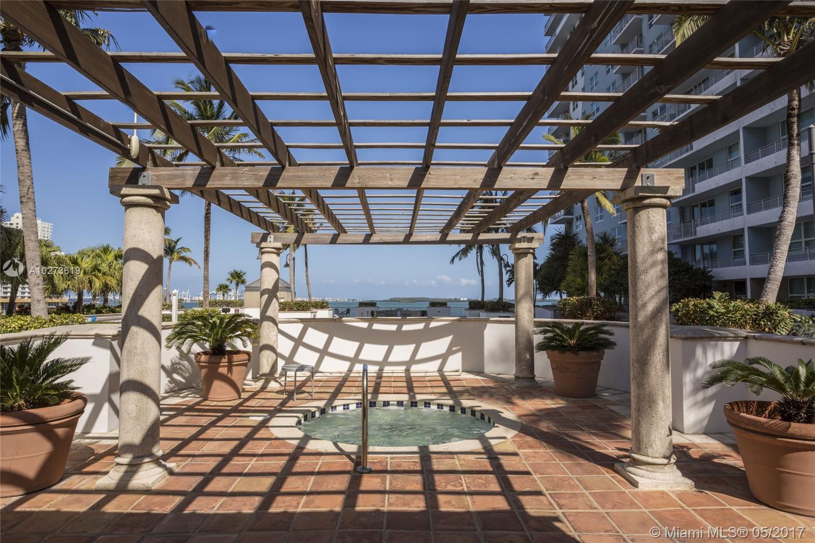 Yacht Club Brickell - Residential Lease