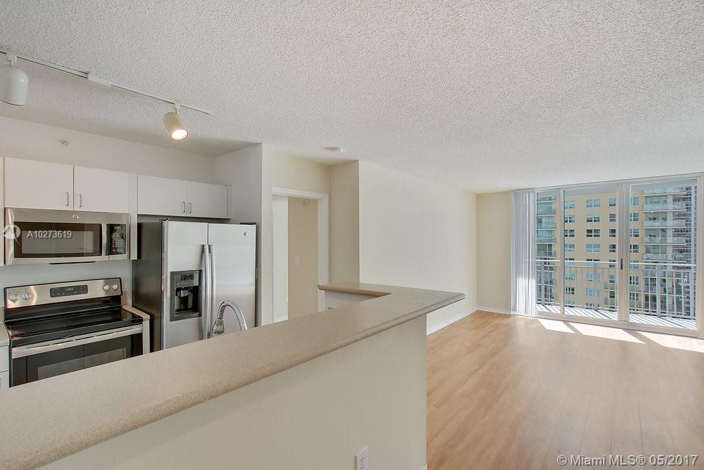 Yacht Club Brickell - Residential Lease