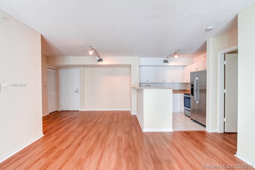 Yacht Club Brickell - Residential Lease