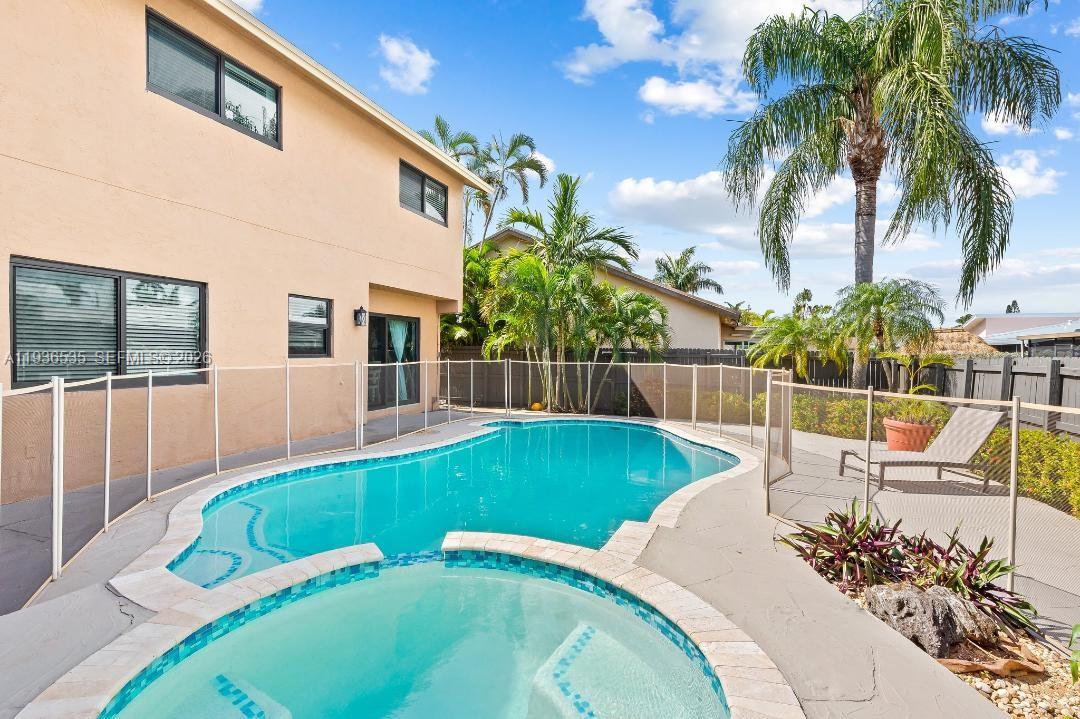 CENTRAL DANIA HEIGHTS - Residential