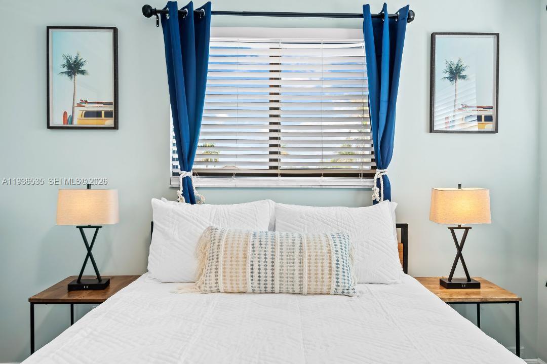 CENTRAL DANIA HEIGHTS - Residential